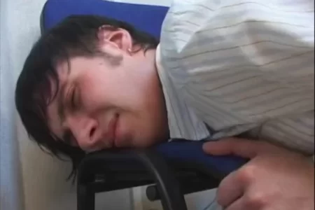 Працевлаштуванні у московіі через анальний отвір